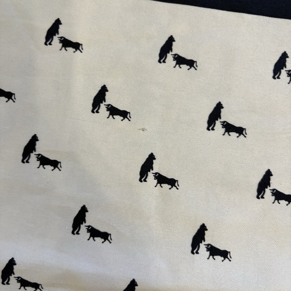 The New York Stock Exchange Square Fashion Scarf 29x30.5" Bear Bull Navy White - Picture 4 of 7